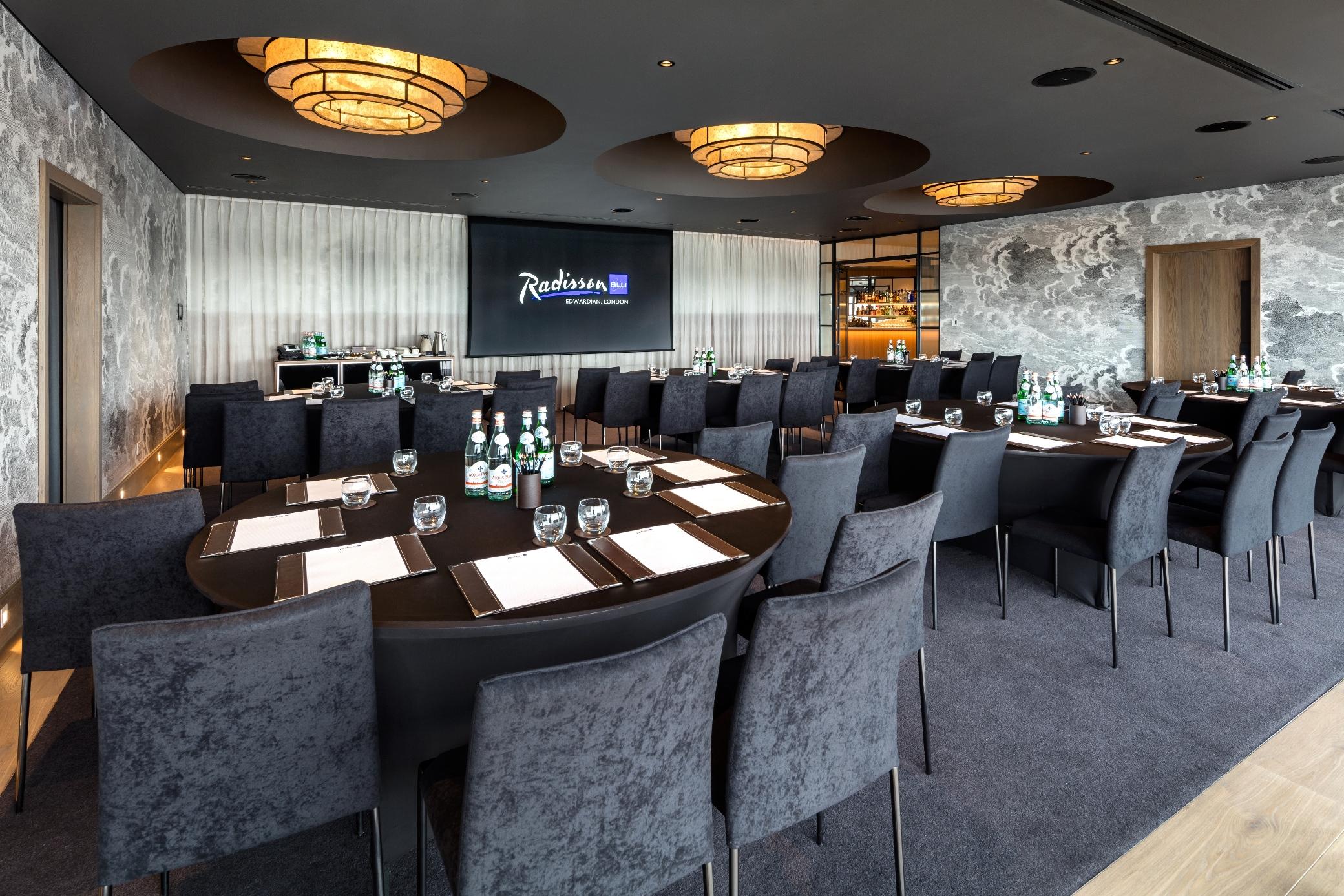 Radisson Blu Edwardian Hampshire Hotel, 5*