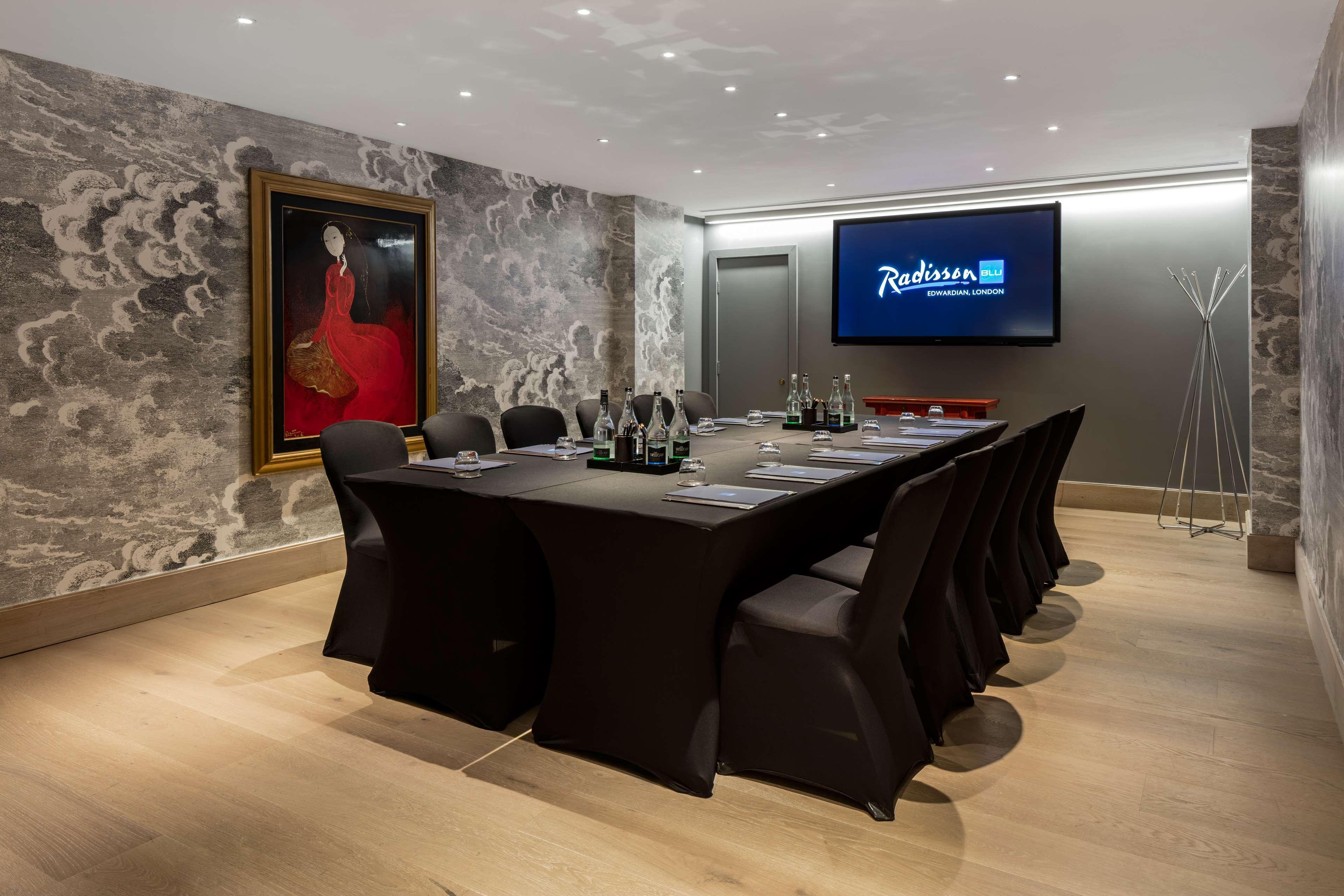 Hotel Radisson Blu Edwardian Hampshire Hotel, 5*