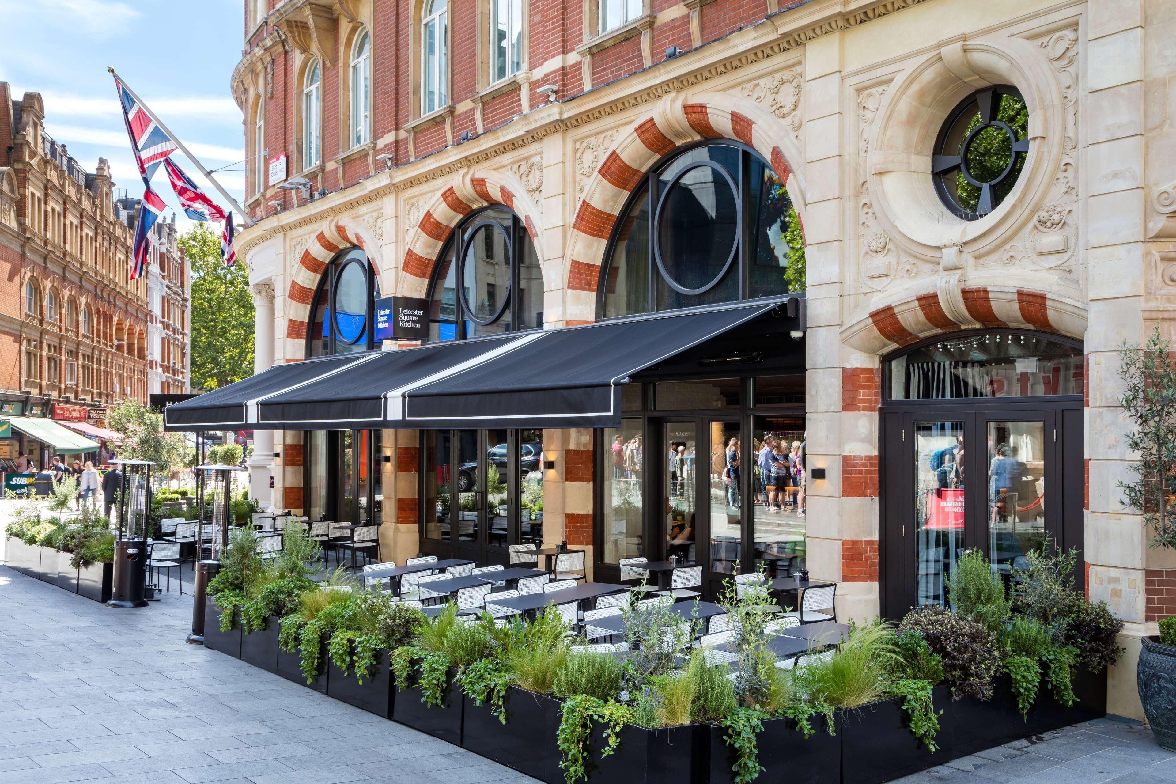 Radisson Blu Edwardian Hampshire Hotel, 5*
